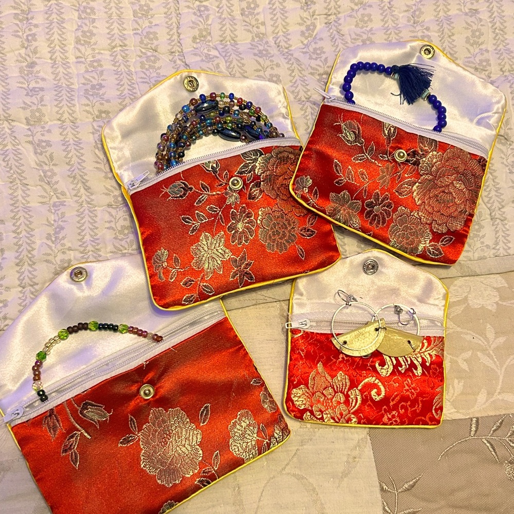Silk or sow’s ear???  SILK!  Silk purses!